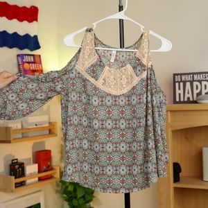 Xhilaration Cold Shoulder Long sleeve printed top
